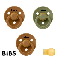 BIBS Colour Schnuller mit Namen, Gr. 2, 2 Caramel, 1 Olive, Rund Latex, (3er Pack)